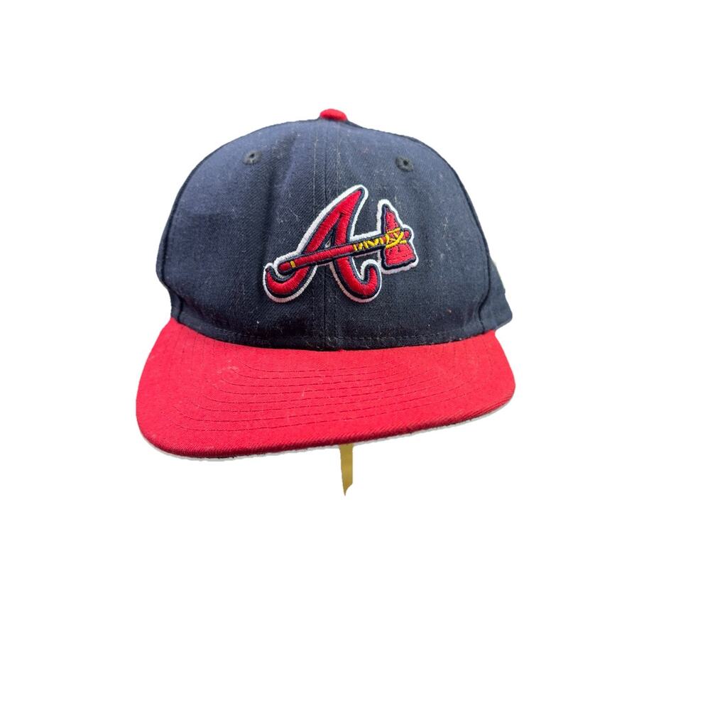 Atlanta Braves Hat Cap Fitted Mens 6 3/4 53.9 Blue Red MLB Baseball Logo New Era
